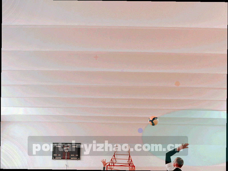 数字界面与赛事数据示意图，强调实时性